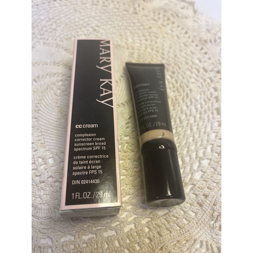 Mary Kay CC Cream Sunscreen Broad Spectrum SPF 15 Light To Medium New Box 072823